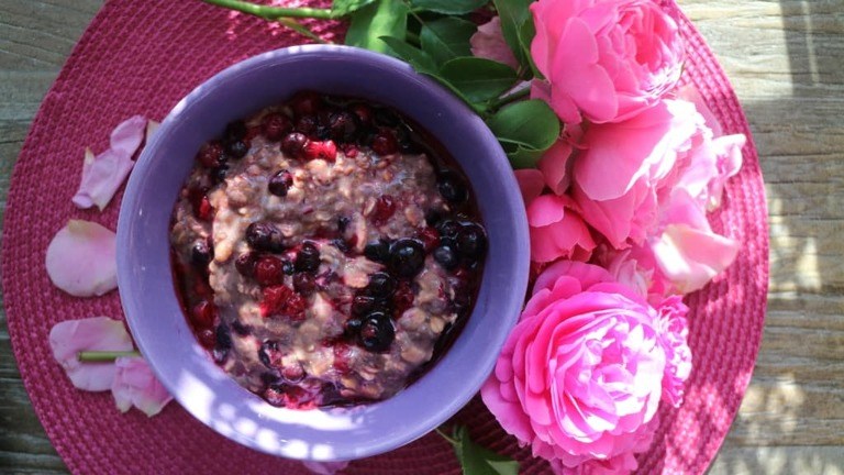 Read more about the article Chocolate Berry Overnight Oats